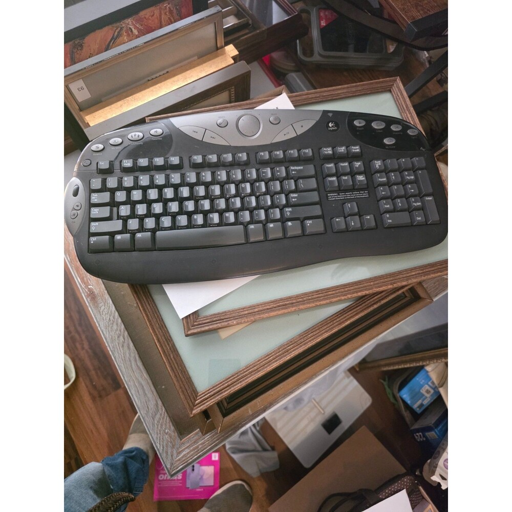 Logitech Y-RE20 Wireless Keyboard NO RECIEVER